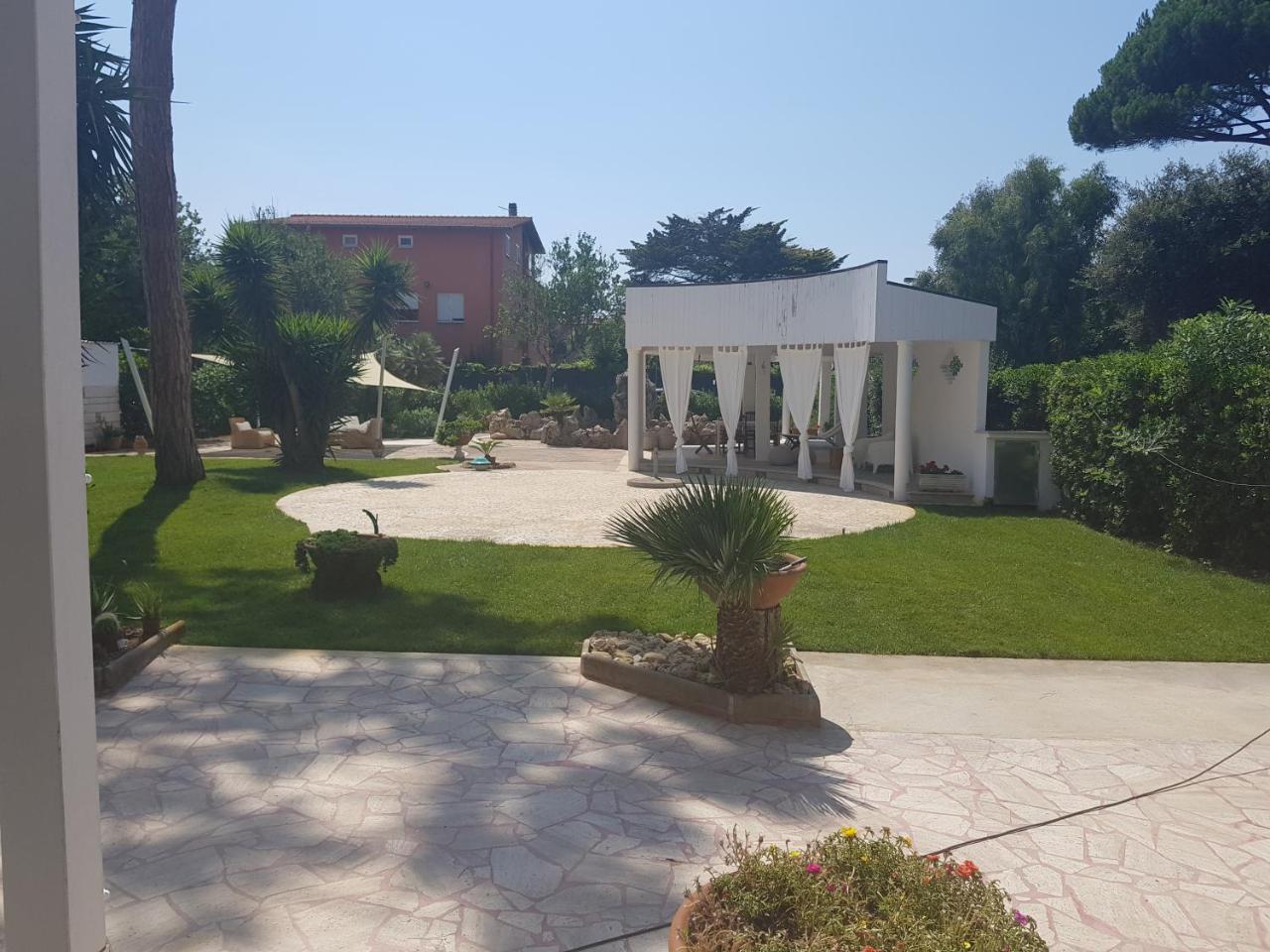 Golden Beach Residence Fregenae Εξωτερικό φωτογραφία